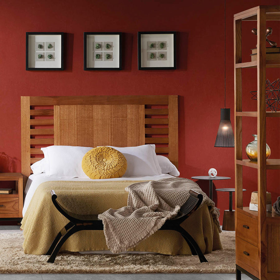 Tömör mindifából készült, modern, loft stílusú kézműves könyves polc.