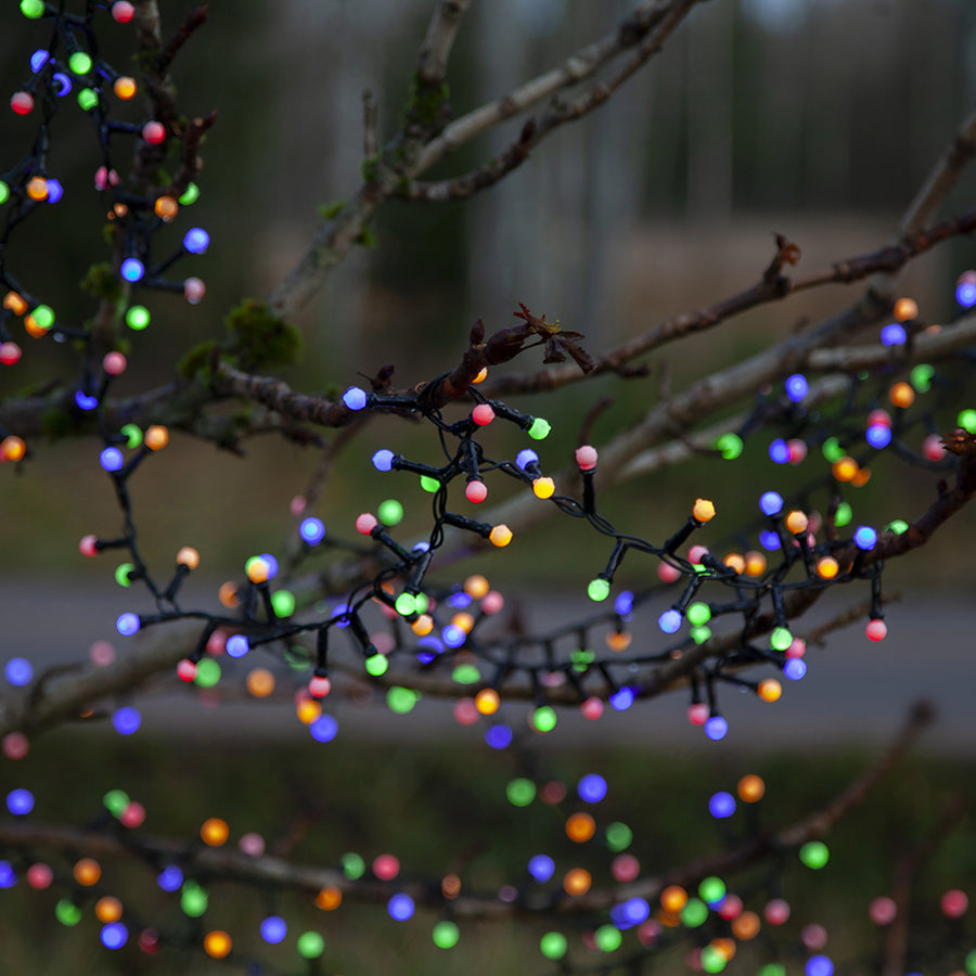 apró gömb LED-es kültéri fényfüzér részletgazdag kialakítással