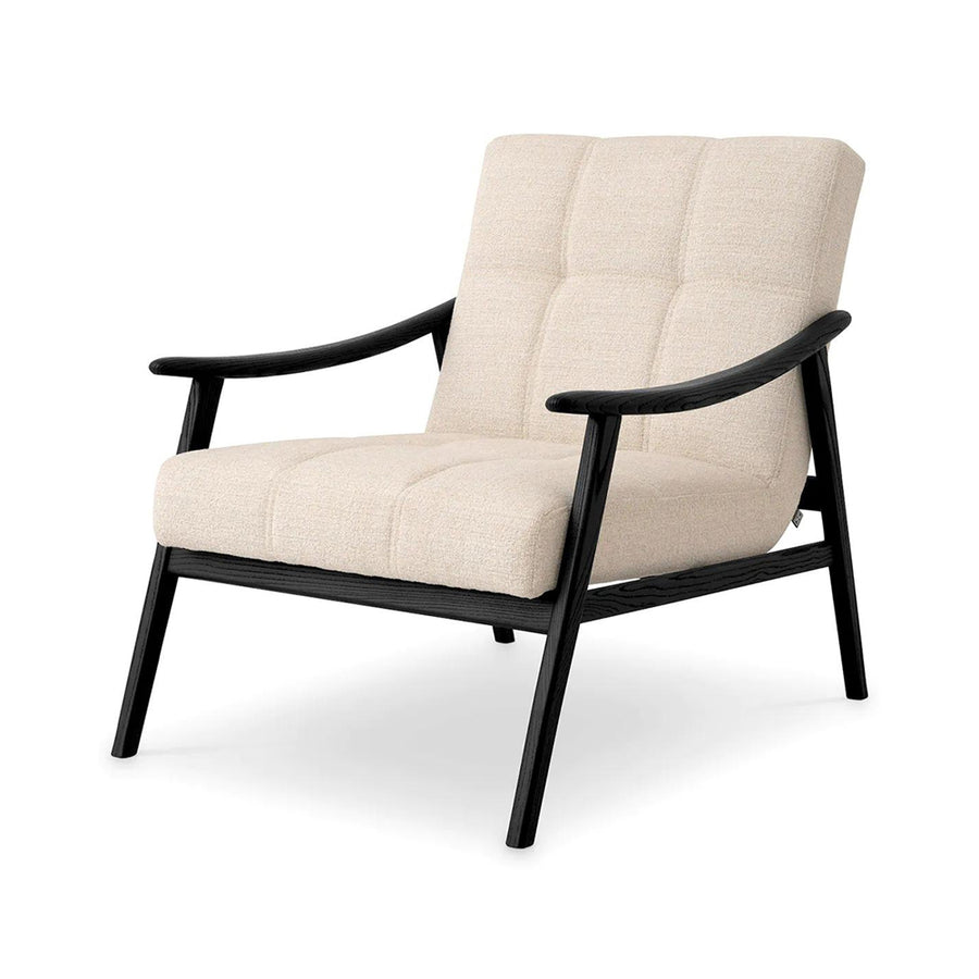 Bézs szövettel kárpitozott, formatervezett design fotel..