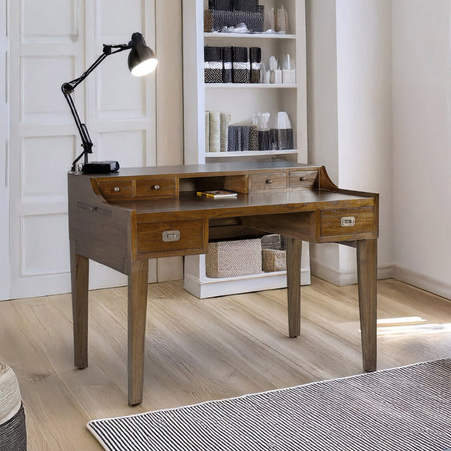 Loft stílusú, mindifából készült tábornoki íróasztal.