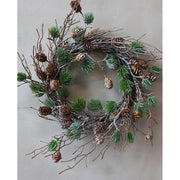 Tobozokkal díszített, mű cédrus fenyő koszorú.