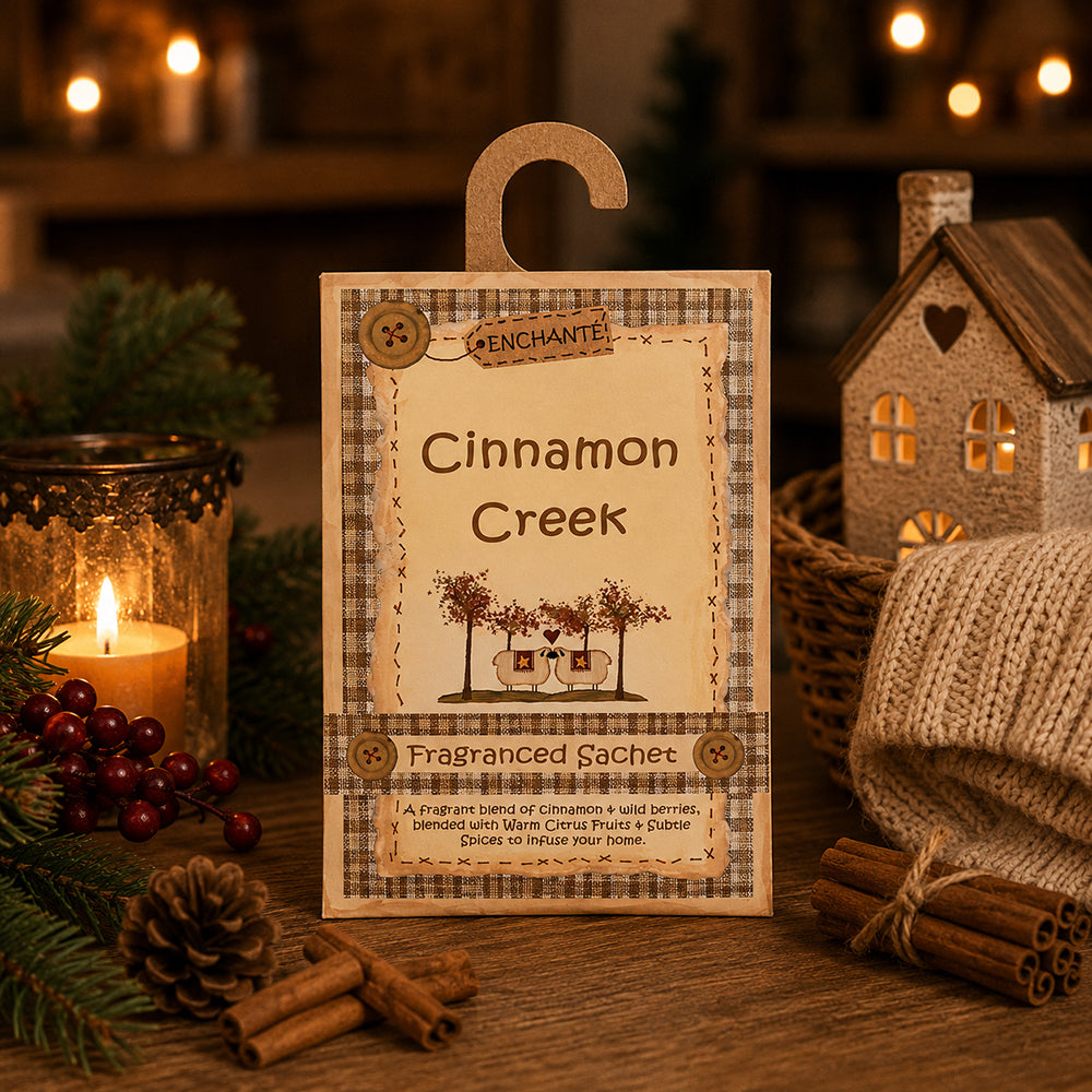 Cinnamon Creek ünnepi illattasak meghitt téli enteriőrben fahéjrúddal és gyertyafénnyel