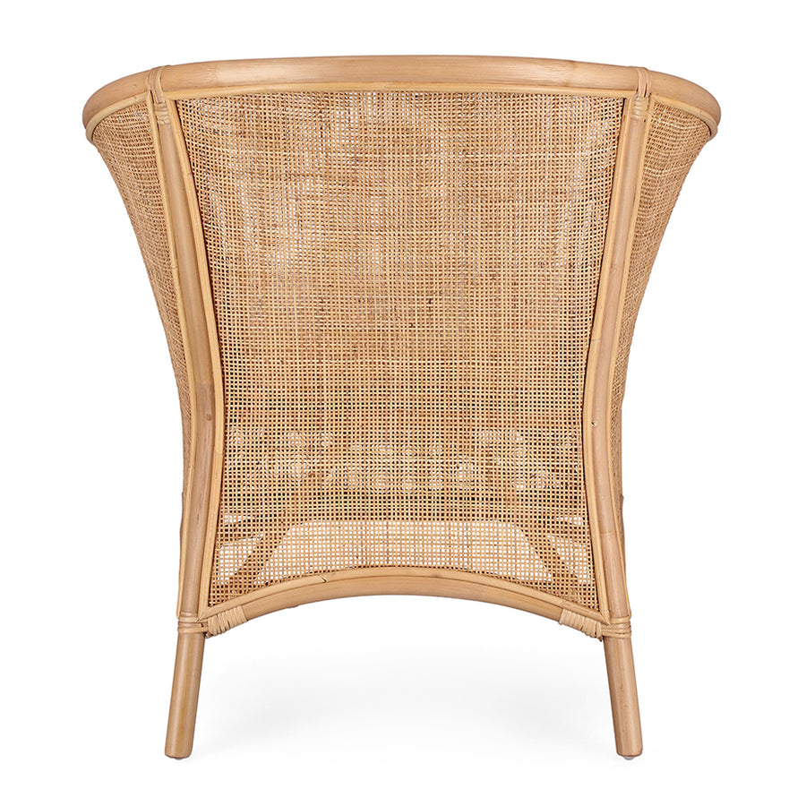 Rattan fotel, ekrü színű párnával.