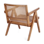 Natúr színű, lakozott felületű teakfából és rattanból készült, formatervezett fotel.