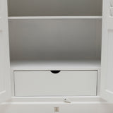 Fiók részlet fehér akácfa szekrény belső térben