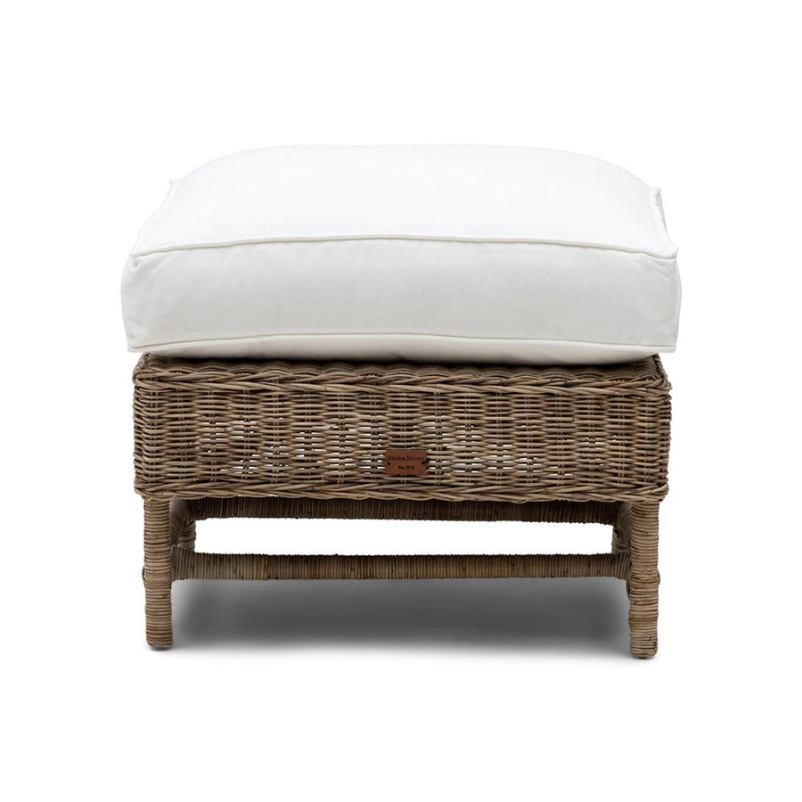 natúr rattan lábzsámoly fehér párnával elölnézet