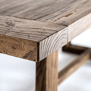 NORVIK natúr szilfa étkezőasztal – sarokkialakítás közelről