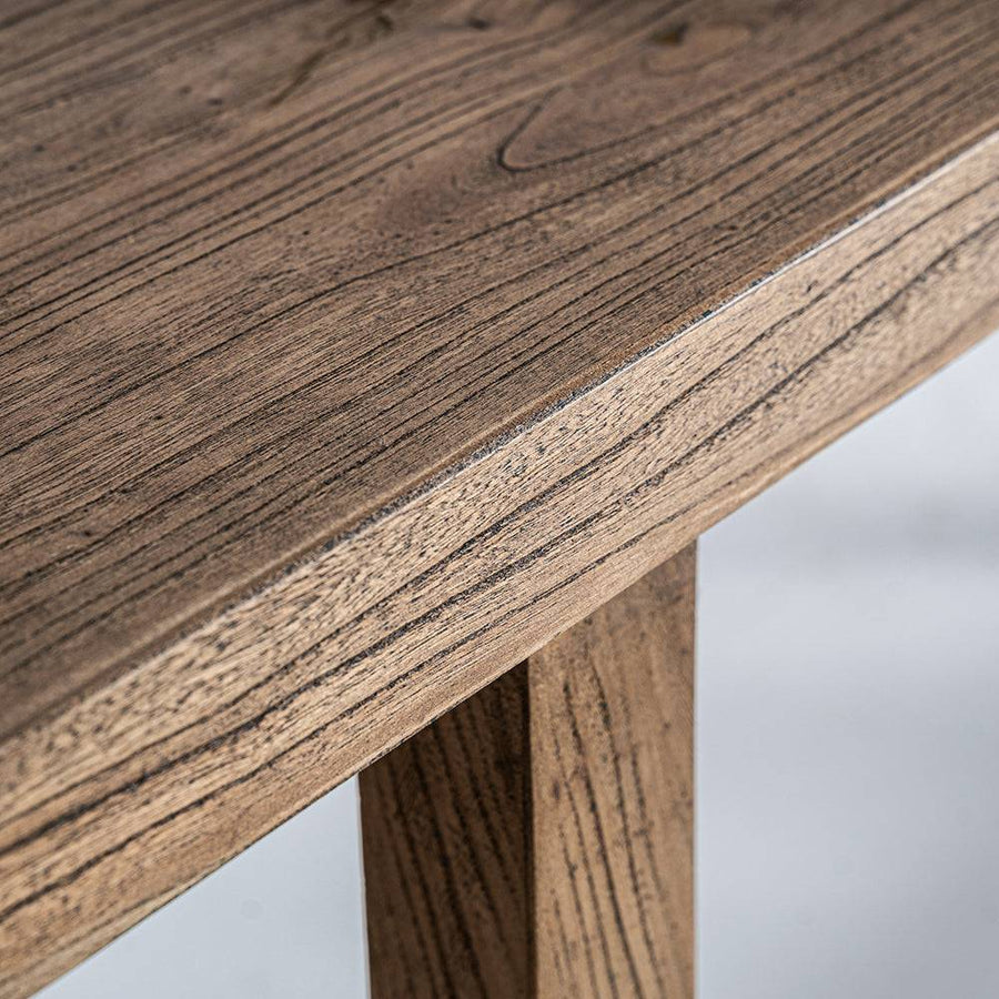 Norvik konzolasztal – asztallap közelről, natúr szilfa erezettel