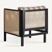 Fekete színre festett mangófából készült, rattan betétes kialakítású, bézs színű szövettel kárpitozott fotel.