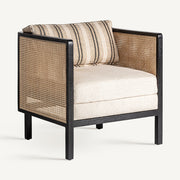 Fekete színre festett mangófából készült, rattan betétes kialakítású, bézs színű szövettel kárpitozott fotel.