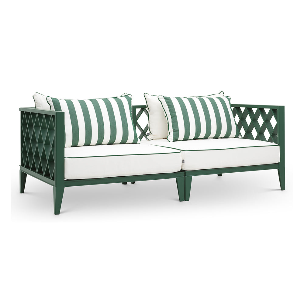 Eichholtz Ocean Club zöld kültéri kanapé csíkos díszpárnákkal perspektívából