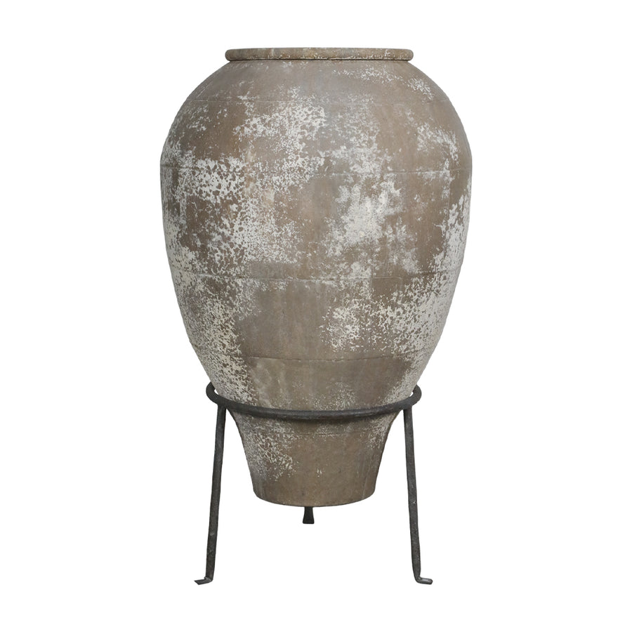 Nagyméretű, antik krém színű Odin lábas kaspó fekete fém állvánnyal