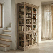 OLD FRENCH natúr fenyőfa vitrines szekrény 195 cm enteriőr fotó nappaliban