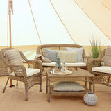 OLD FRENCH francia vidéki stílusú műrattan kerti bútor szett párnákkal, hangulatos kültéri környezetben