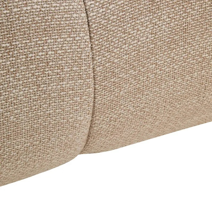 Krémszínű, 3 személyes formatervezett design kanapé.