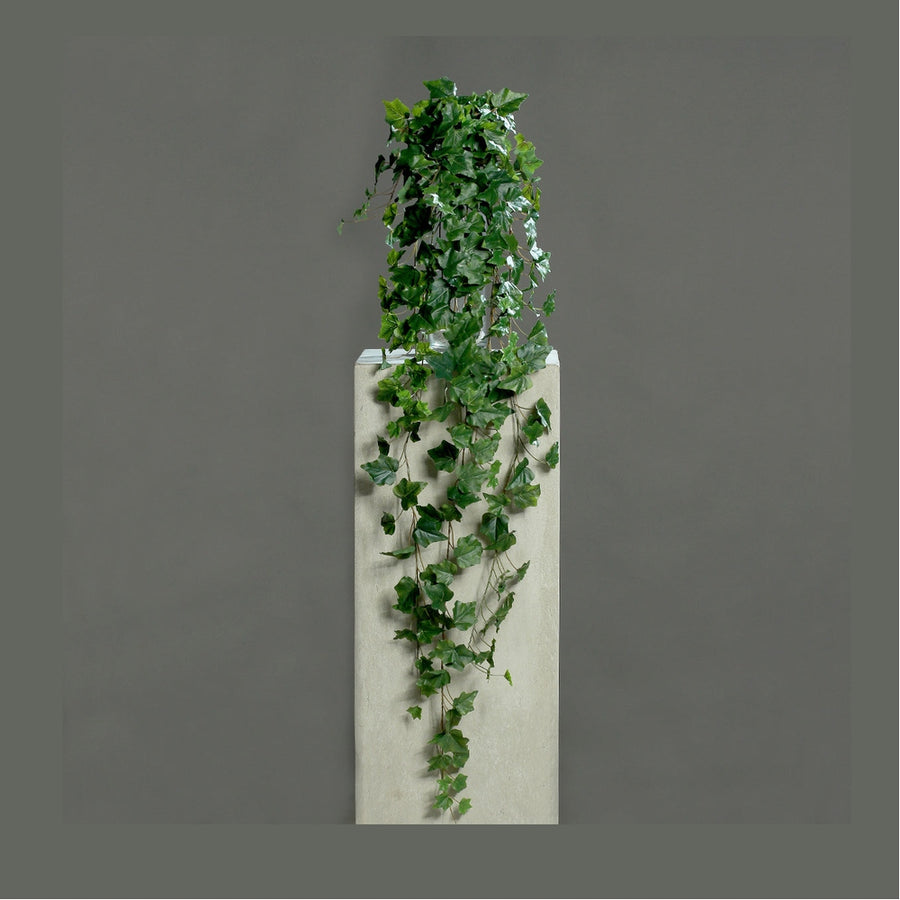 Zöld színű borostyán csüngő műnövény.