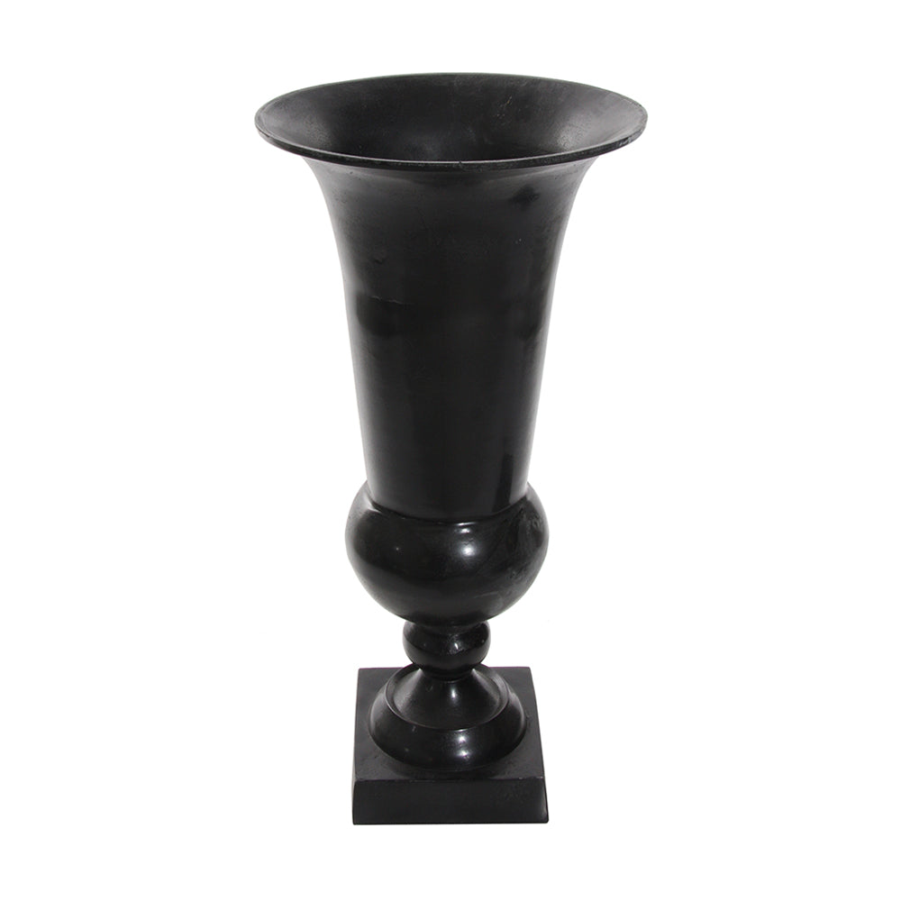 Öntött alumíniumból készült, kültérre is alkalmas, fekete színű óriás kaspó-váza.
