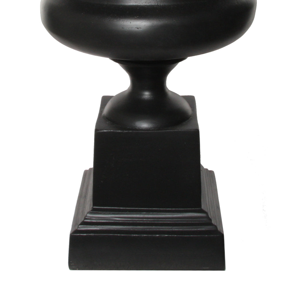 Fémből készült,, fekete színű óriás kaspó-váza.