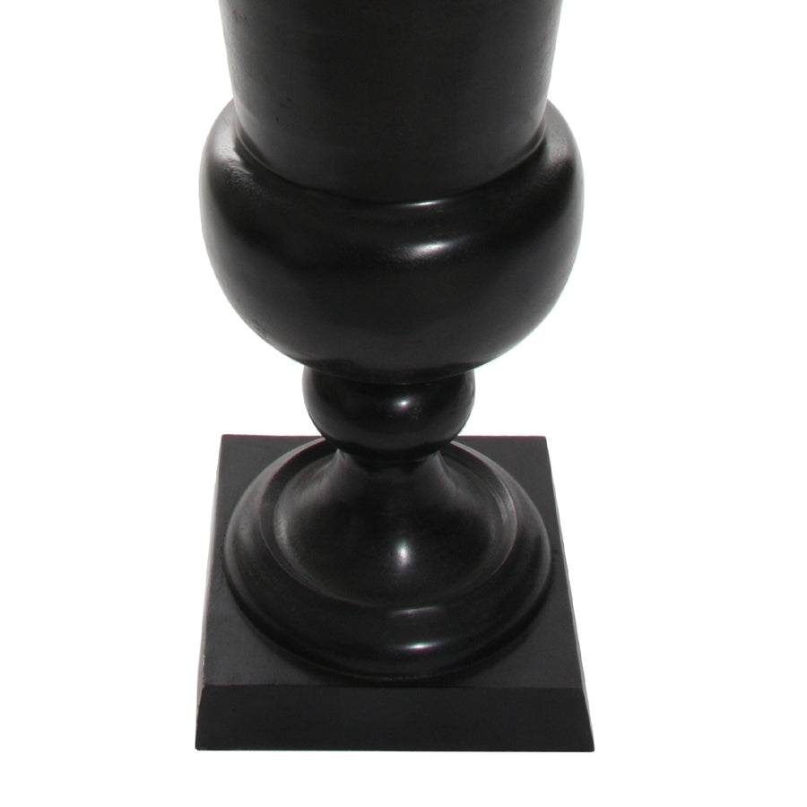 Öntött alumíniumból készült, kültérre is alkalmas, fekete színű óriás kaspó-váza .