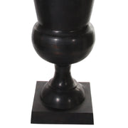 Alumíniumból készült,, fekete színű óriás kaspó-váza.