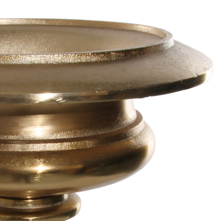 Öntöttvasból készült, kültérre is alkalmas, aranyszínű kaspó-váza.