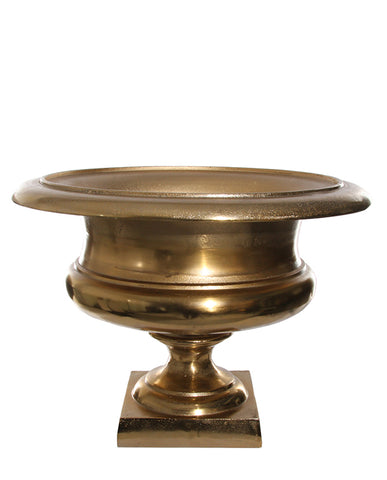 Öntöttvasból készült, kültérre is alkalmas, aranyszínű nagy kaspó-váza.
