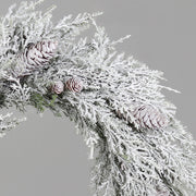 Havas hatású mű fenyő koszorú tobozokkal dekorálva, oldalsó nézet