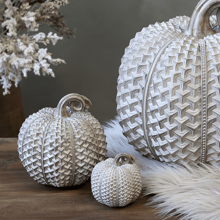 Antik tejeskávészínű, dísztök dekoráció.