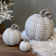 Antik tejeskávészínű, dísztök dekoráció.