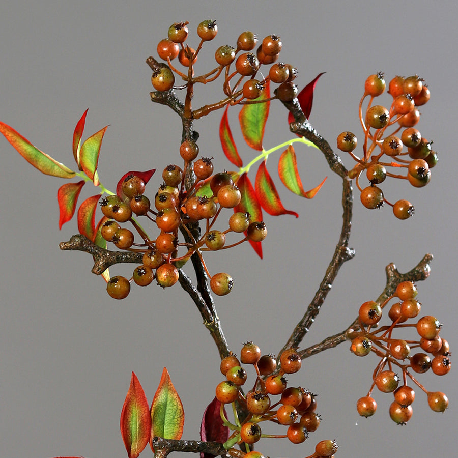 Mesterséges Pyracantha tűztövis narancssárga bogyókkal és hervadó hatású levelekkel