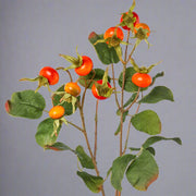 Narancssárga csipkebogyó műág részletgazdag kidolgozással, élethű levelekkel és fényes termésekkel, 58 cm