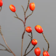 Részletfotó: Rosa Canina mű csipkebogyó ág narancssárga bogyókkal és szálas ágakkal, 83 cm