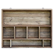 Újrahasznosított régi fából készült, kézműves szortírozó fali polc.