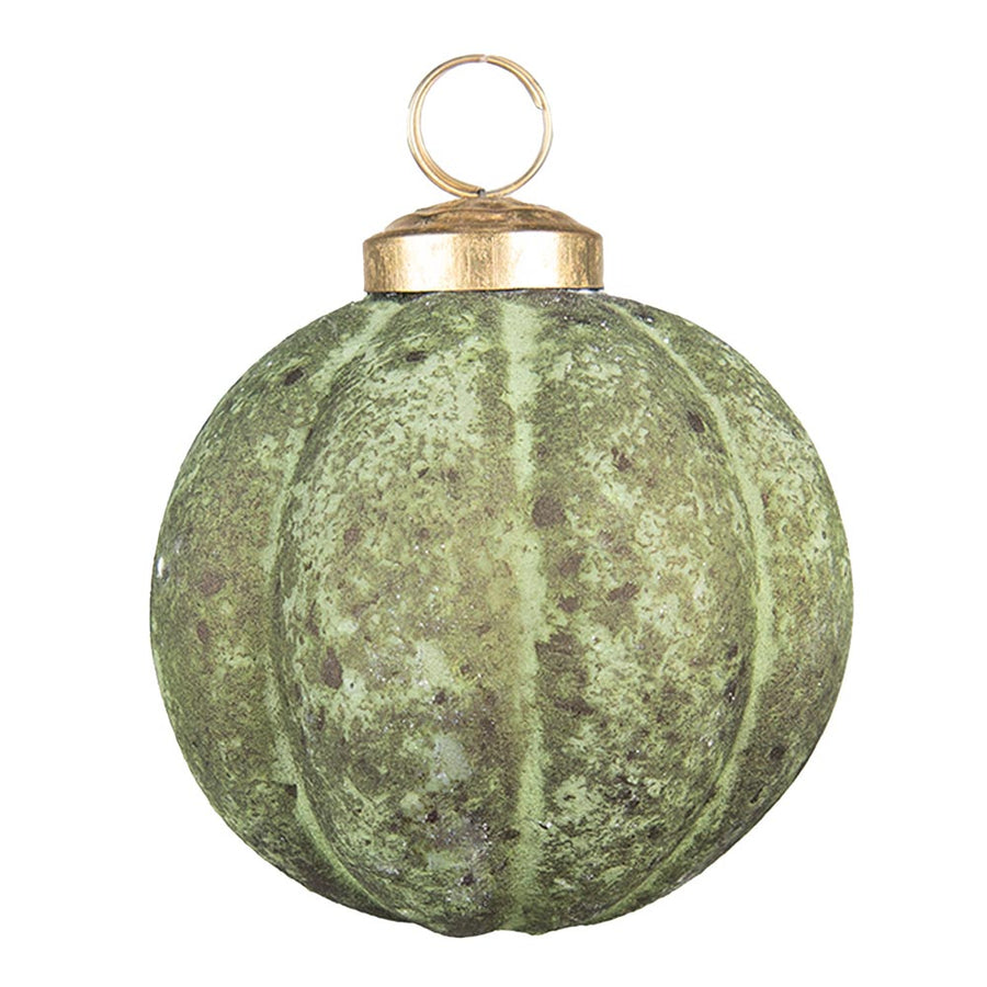 Patinás zöld színű, vintage megjelenésű üveg karácsonyfadísz.