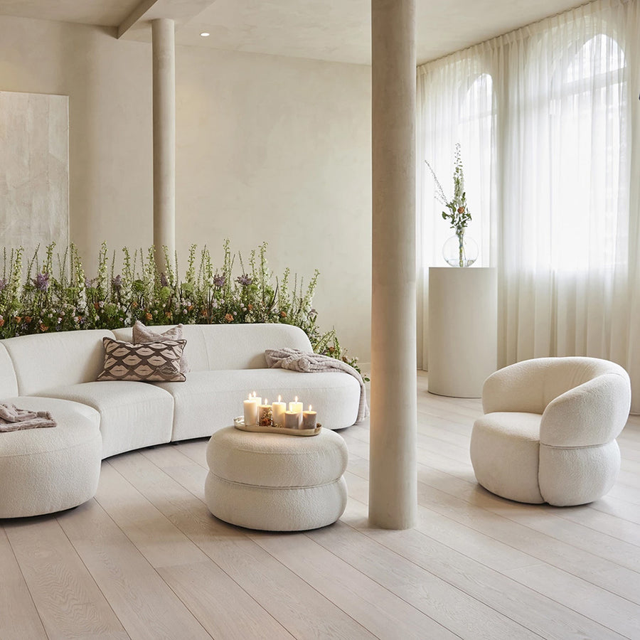 design buklé fotel kanapéval és puffal kombinálva