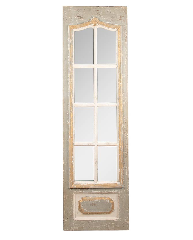 Shabby chic stílusú, kazettás osztású, szürkésbézs antik falitükör elölnézetből.