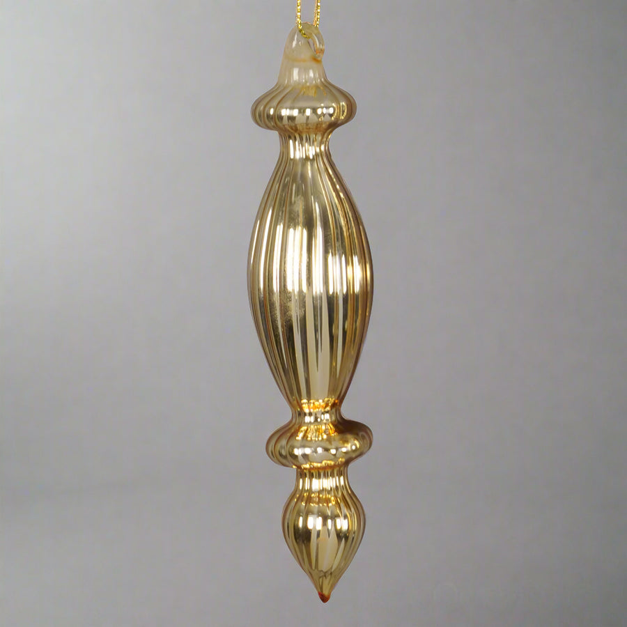 Aranyszínű jégcsap formájú üveg karácsonyfadísz.