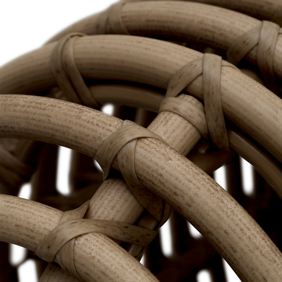 Műrattan fonás részlet – Eichholtz Siderno kanapé