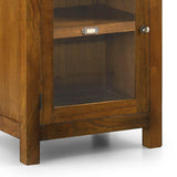 Üveges ajtós alsó szekrényrész részlet