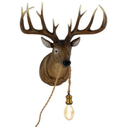 Barna színű, szarvas figurás, kortárs stílusú, dizájn falilámpa.