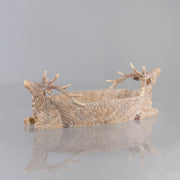 Faragott fa hatású,, natúrszínű, szarvas figurás karácsonyi tál.