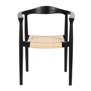 Fekete színű, teakfából készült, formatervezett karosszék.