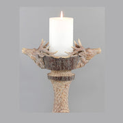 Natúr színű, szarvas figurás karácsonyi gyertyatartó.