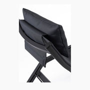 Grafitszürke színű napozóágy.