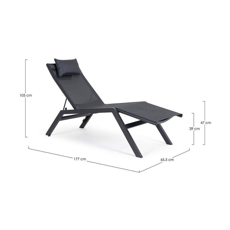 Grafitszürke színű napozóágy.