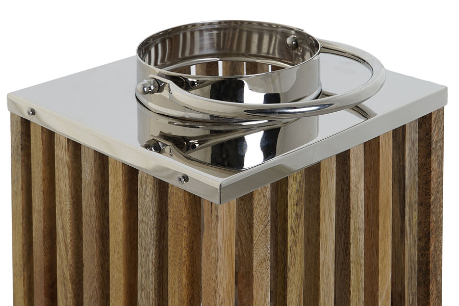 Mangófából és rozsdamentes acélból készült lámpás.