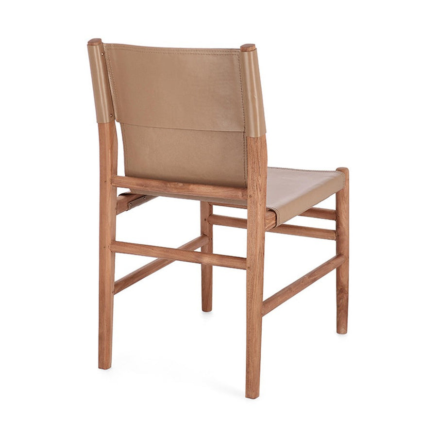 Teakfából és taupe színű valódi bőrből készült, kortárs stílusú dizájn étkezőszék.