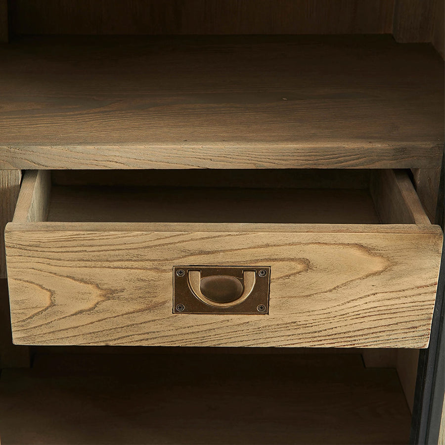 Fa fiók részlet újrahasznosított kőrisfa felülettel