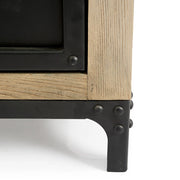 Fém láb részlet szegecselt ipari kialakítással