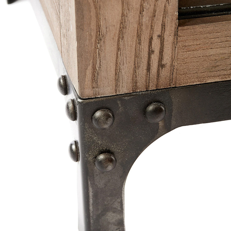 Kőrisfa-fém vitrin részlet fém láb és szegecselt kialakítással